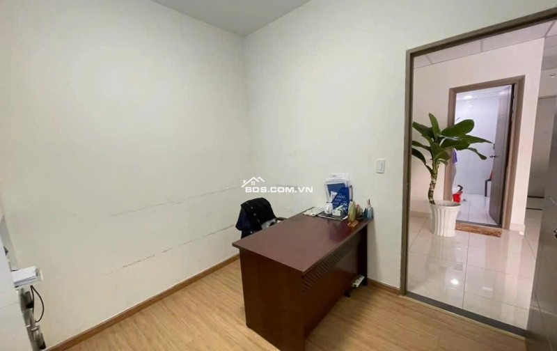 Chính chủ cần bán căn hộ tầng trệt ( shophouse ) khu dân cư Green Town Bình Tân